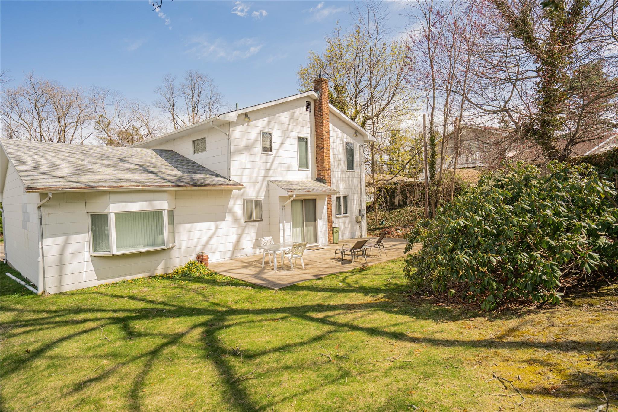 34 Pittoni Drive, Commack, New York image 29