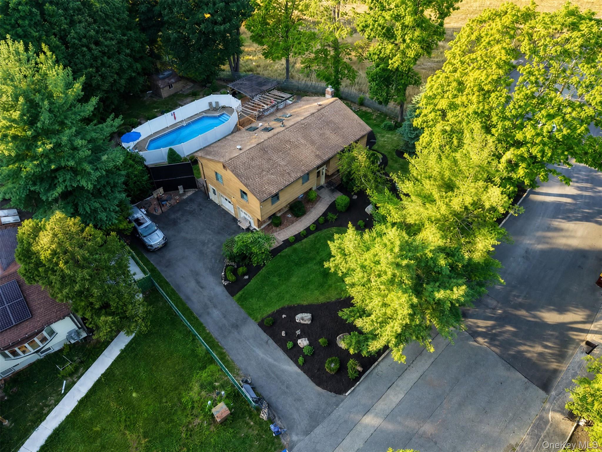 15 Arlington Drive