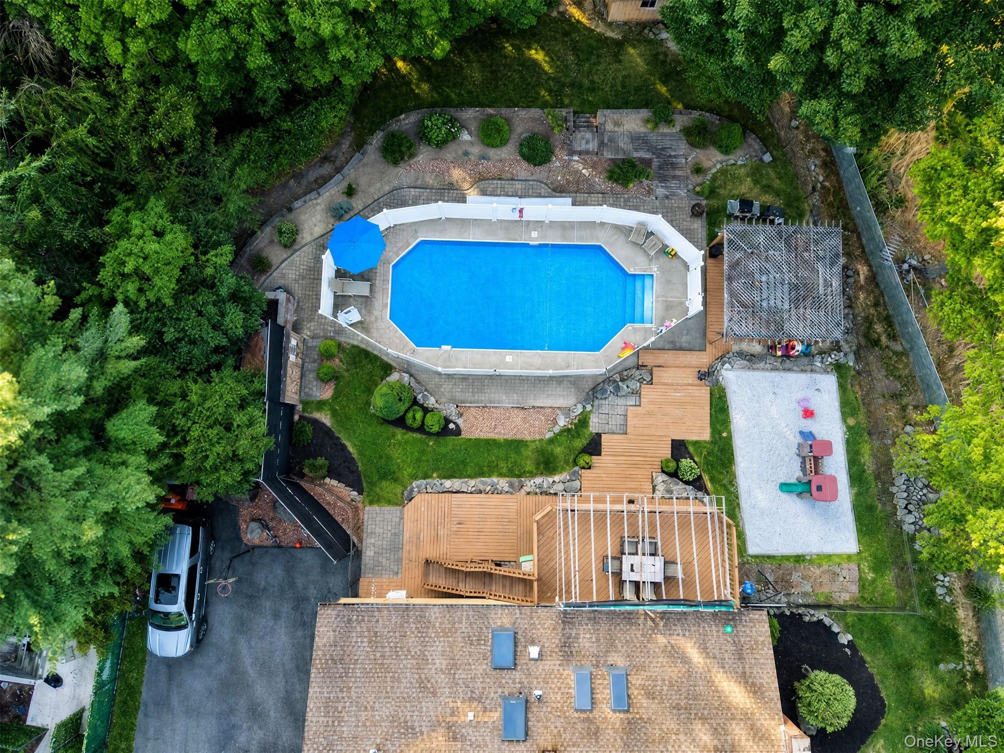 15 Arlington Drive