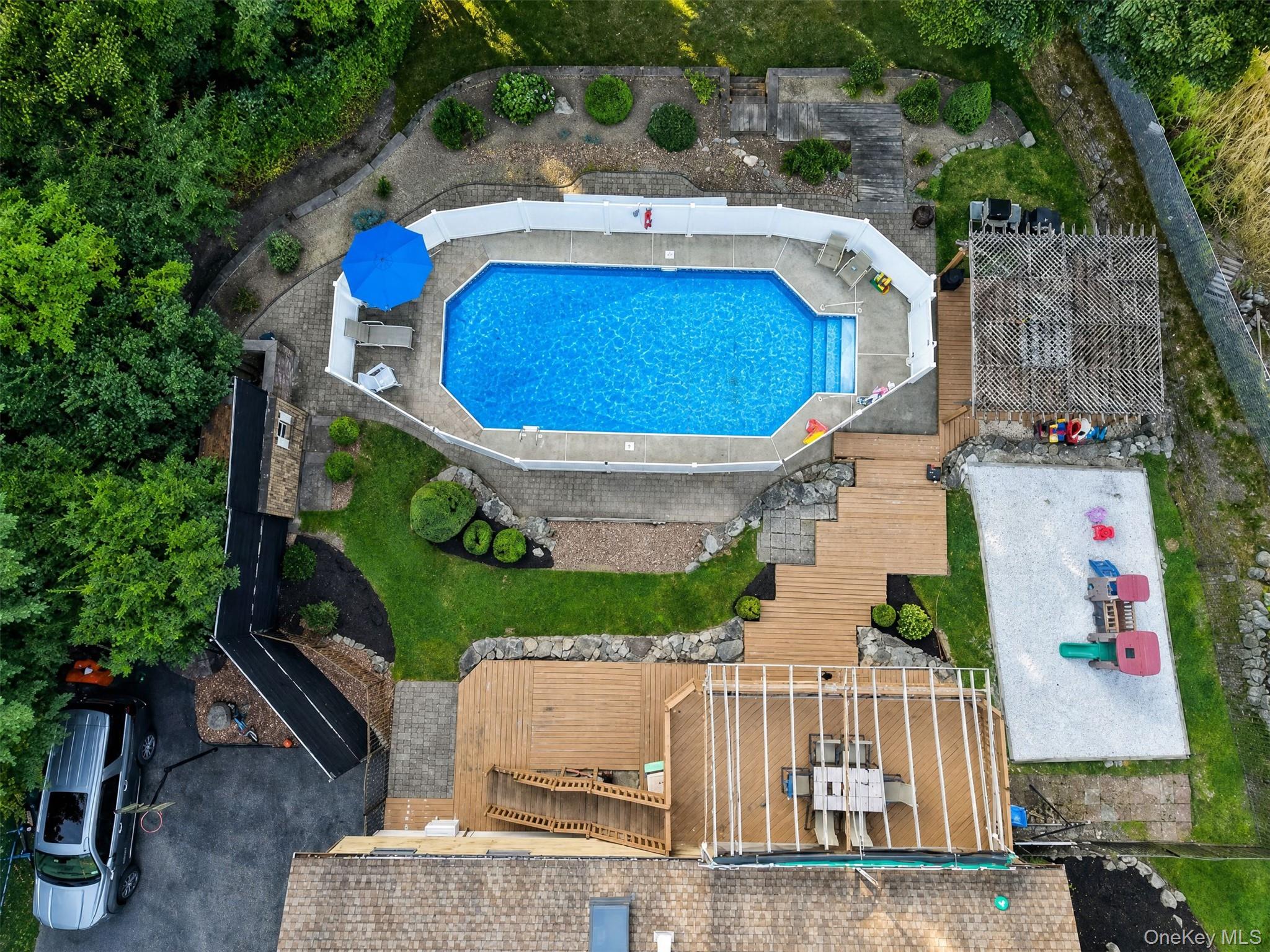 15 Arlington Drive
