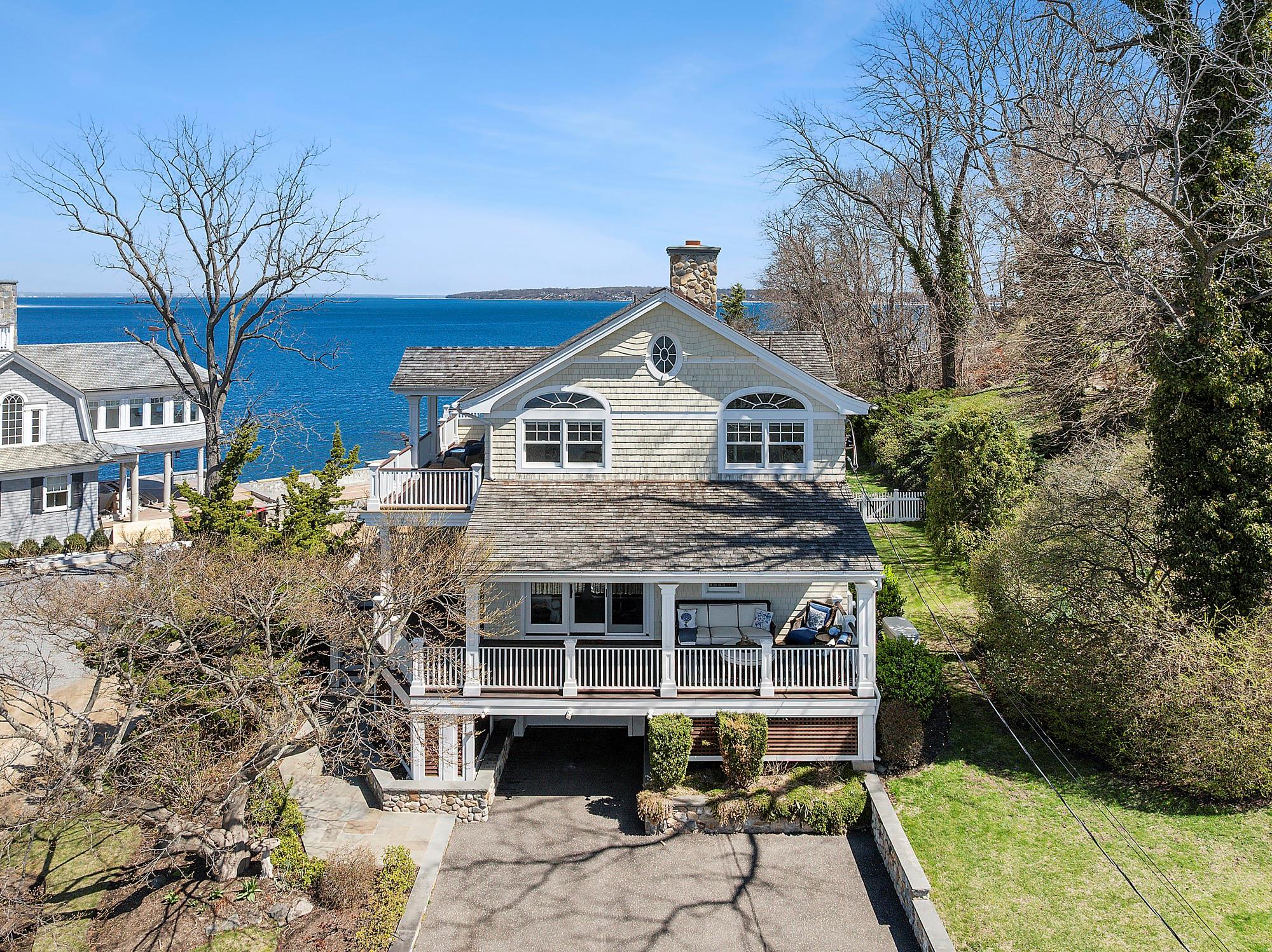 Property for Sale at Bay Avenue, Halesite, Hamptons, NY - Bedrooms: 2 
Bathrooms: 4  - $2,999,999