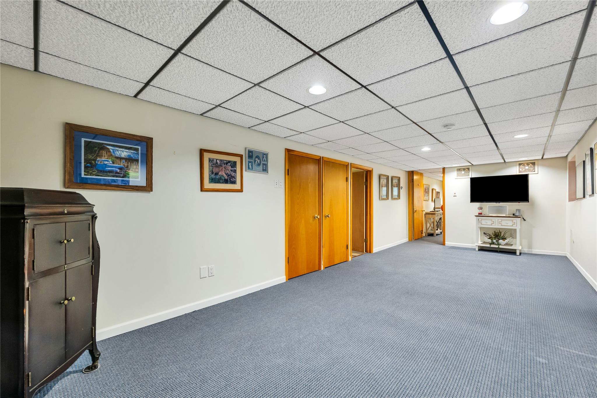 18 Commander Vic Lane, Nesconset, New York image 29
