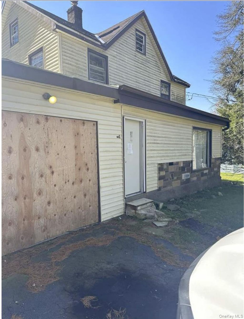 Photo of 119 Katrina Falls Road, Rock Hill, NY 12775 (MLS # 960377)