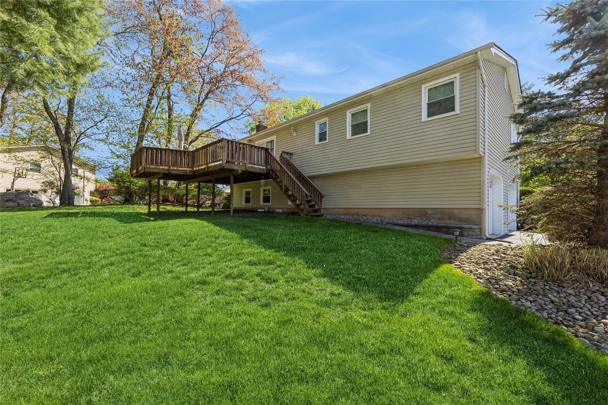 28 Verona Court, New City, New York image 34