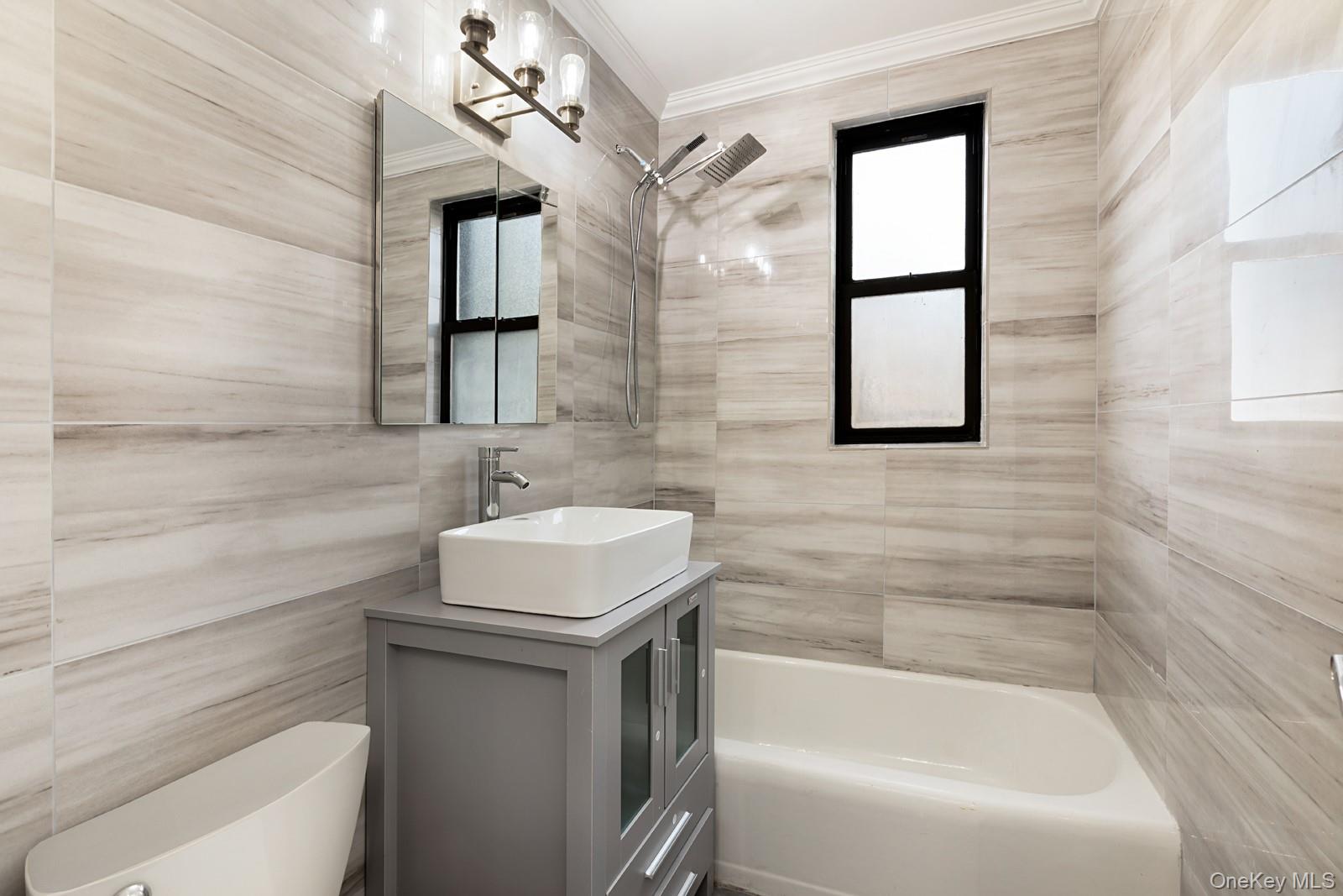 241 E 76th Street 9I