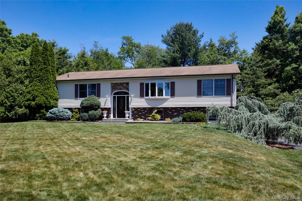 Photo of 84 Longdale Road, Mahopac, NY 10541 (MLS # 1012635)