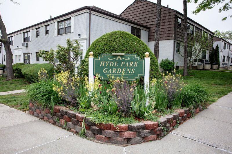 136 Street A, Kew Garden Hills, Queens, NY - 1 Bedrooms  
1 Bathrooms  
4 Rooms - 
