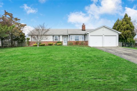 7 Lindner Court Brookhaven NY 11719