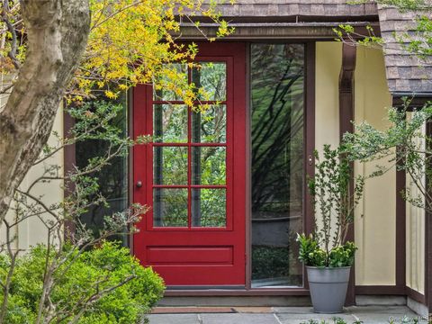 Photo of 20 Lewis Road, Irvington, NY 10533 (MLS # 903145)