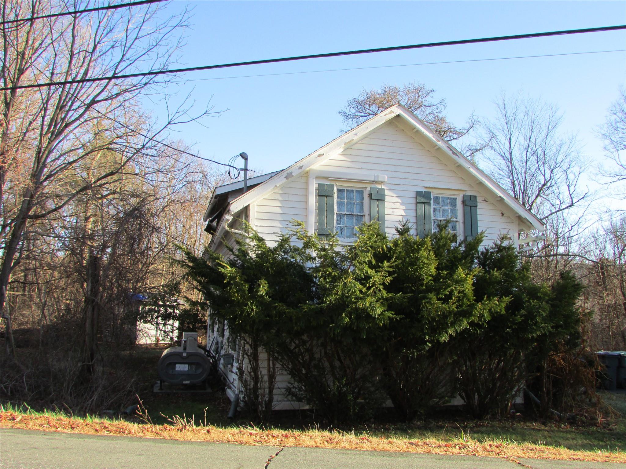 62 Hazzard Lane, Highland Mills, New York image 3