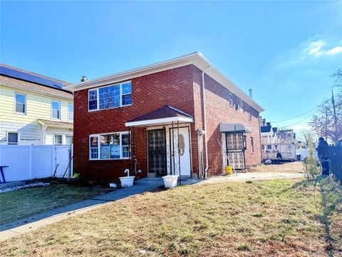 Multifamily For Sale - 127-04 115 Avenue<br/> South Ozone Park, NY 11420