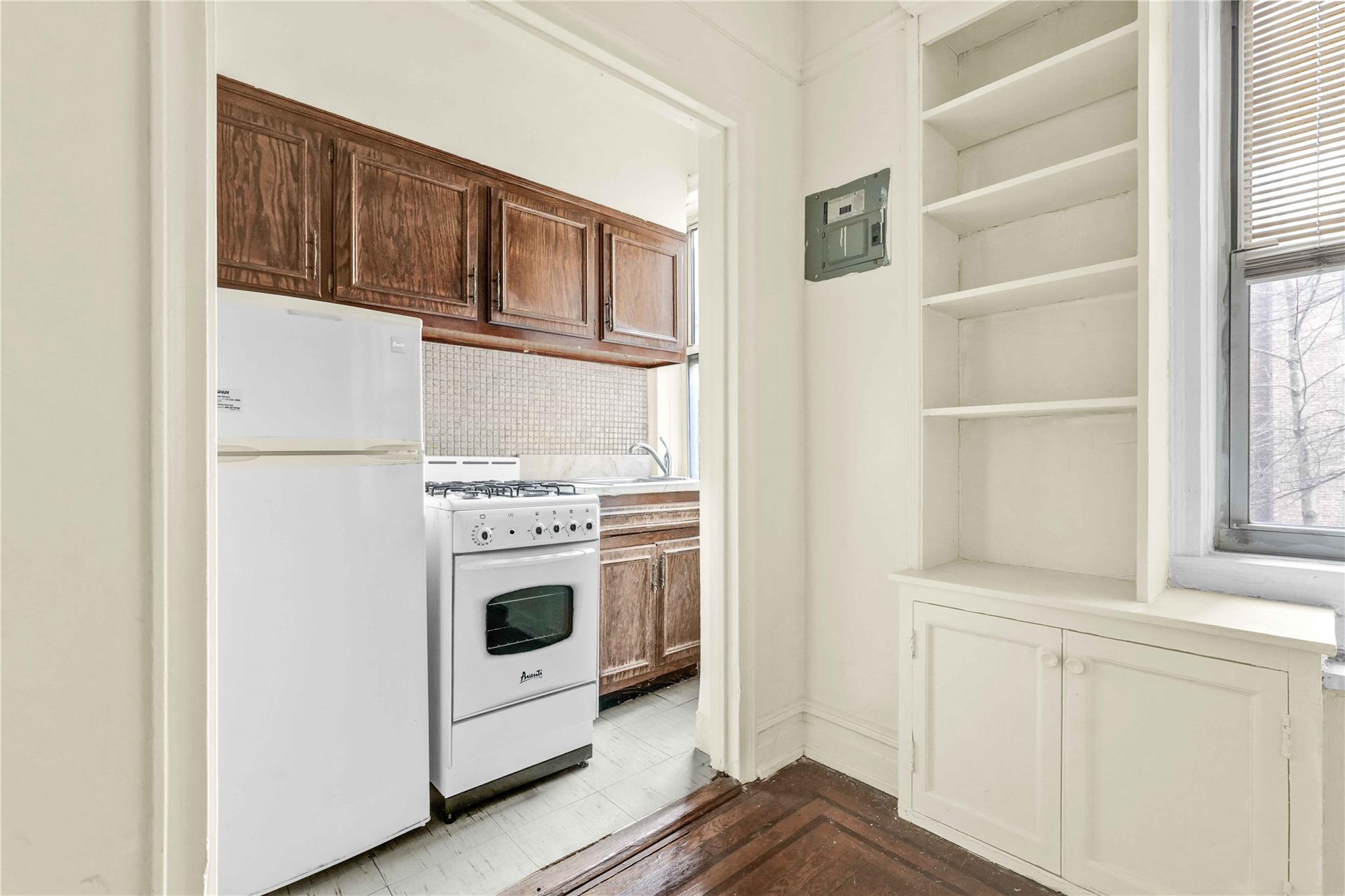 73-37 Austin Street #2E, Forest Hills, New York image 14