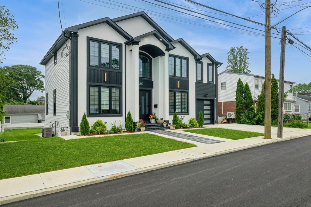 Photo of 215 Marguerite Ave, South Floral Park, NY 11001 (MLS # 878896)
