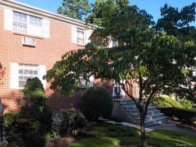 Photo of 513 Woodland Hills Road, White Plains, NY 10603 (MLS # 1041333)
