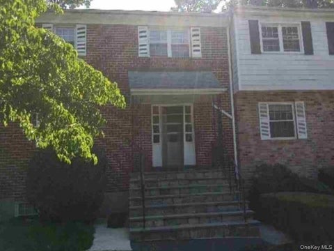 Condo For Sale - 513 Woodland Hills Road<br/> White Plains, NY 10603