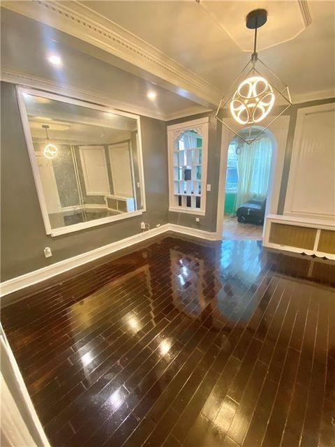 732 E 223rd Bronx NY 10466