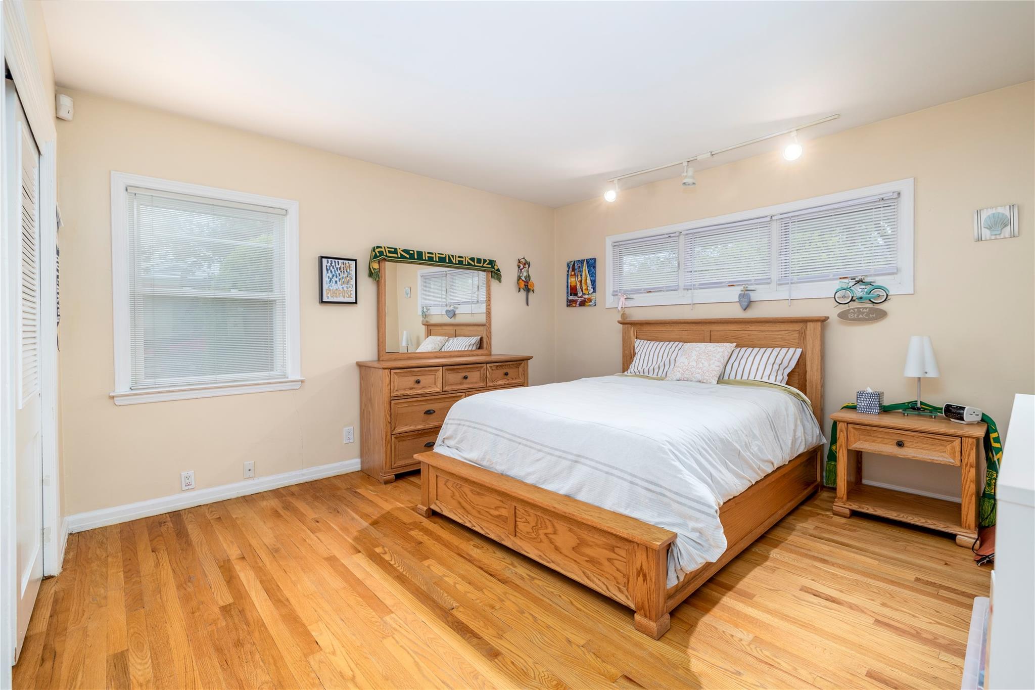 277 Waverly Avenue, East Rockaway, New York image 15