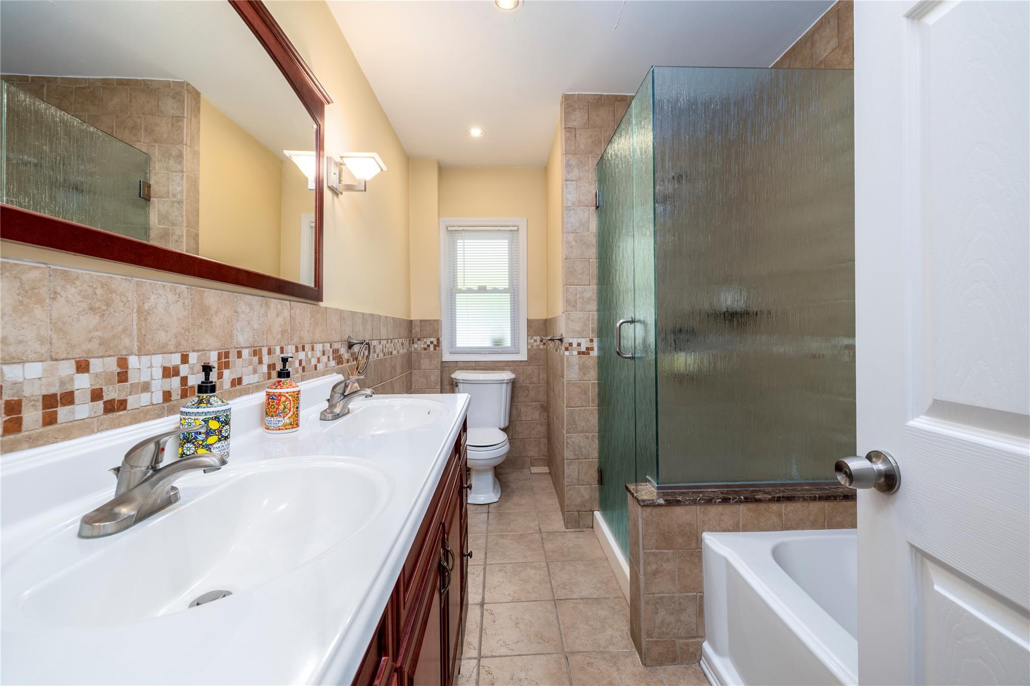277 Waverly Avenue, East Rockaway, New York image 9