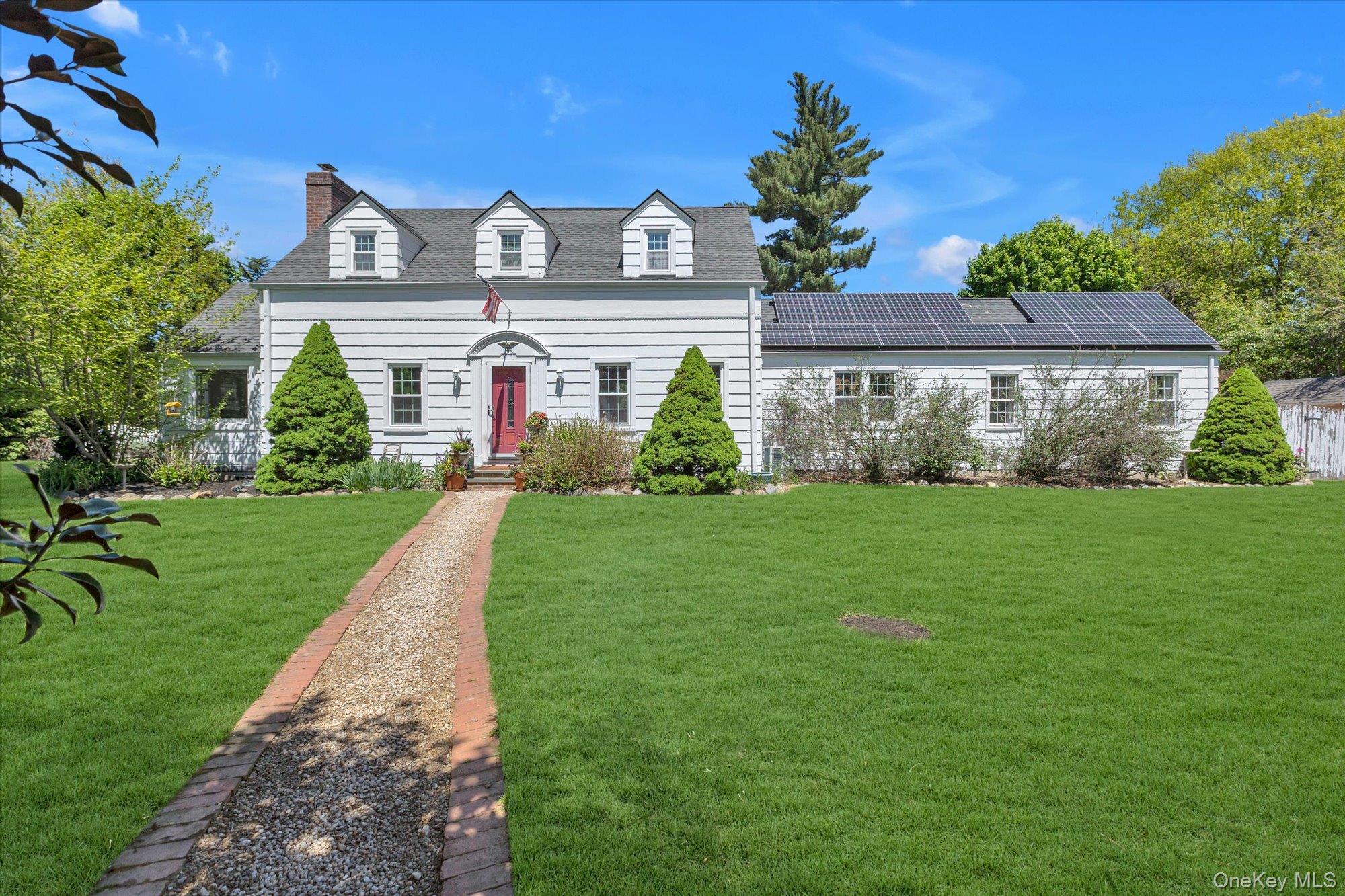 Photo 1 of 28 — 1 E Rogues Path, Huntington Station, NY 11746