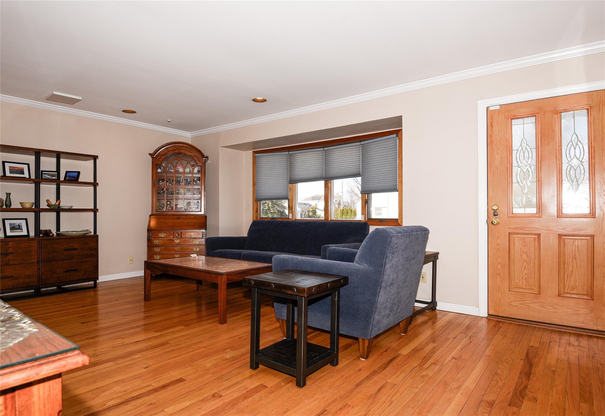 13 Stewart Street, Plainview, New York image 12