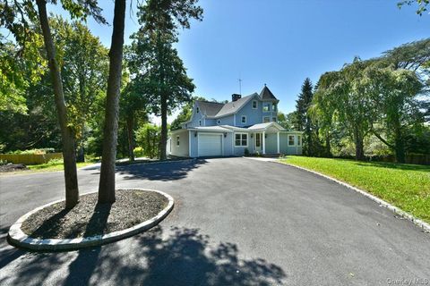 Photo of 87 Dunlop Road, Huntington, NY 11743 (MLS # 924470)
