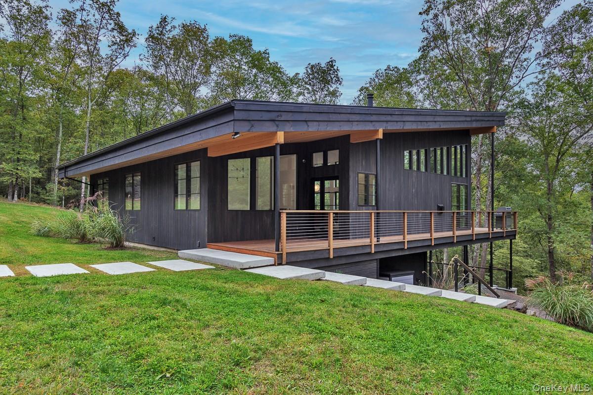 10 Hidden Mountain Lane