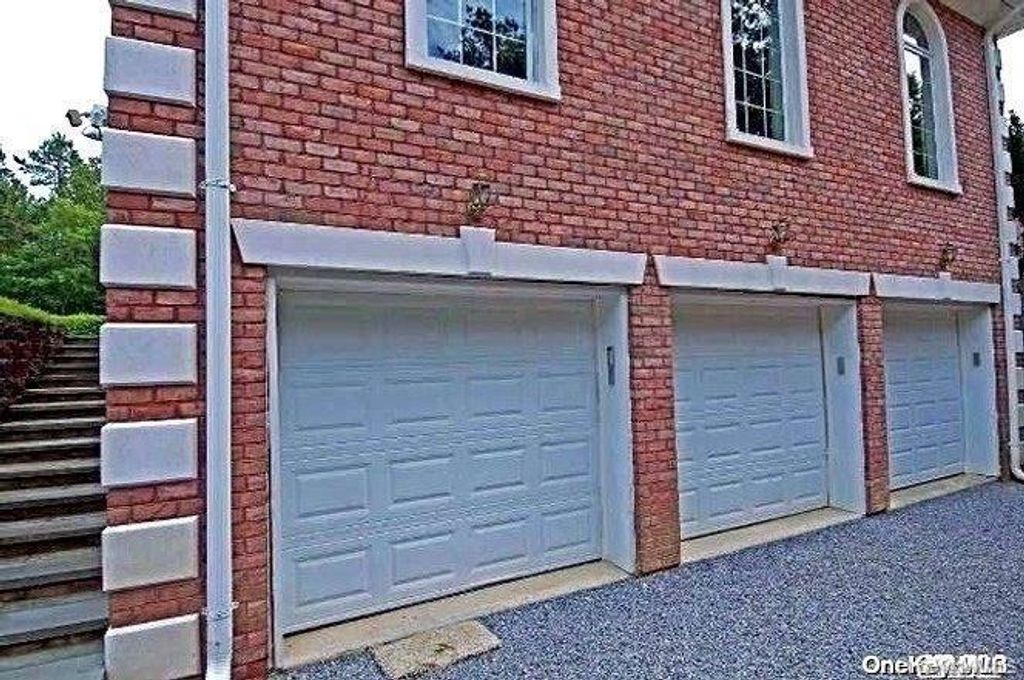 Photo of 9 Kate Court, East Quogue, NY 11942 (MLS # 997259)