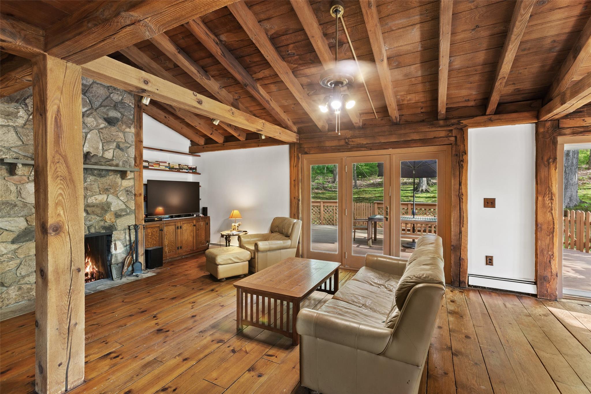 38 Waccabuc Road, Goldens Bridge, New York image 1