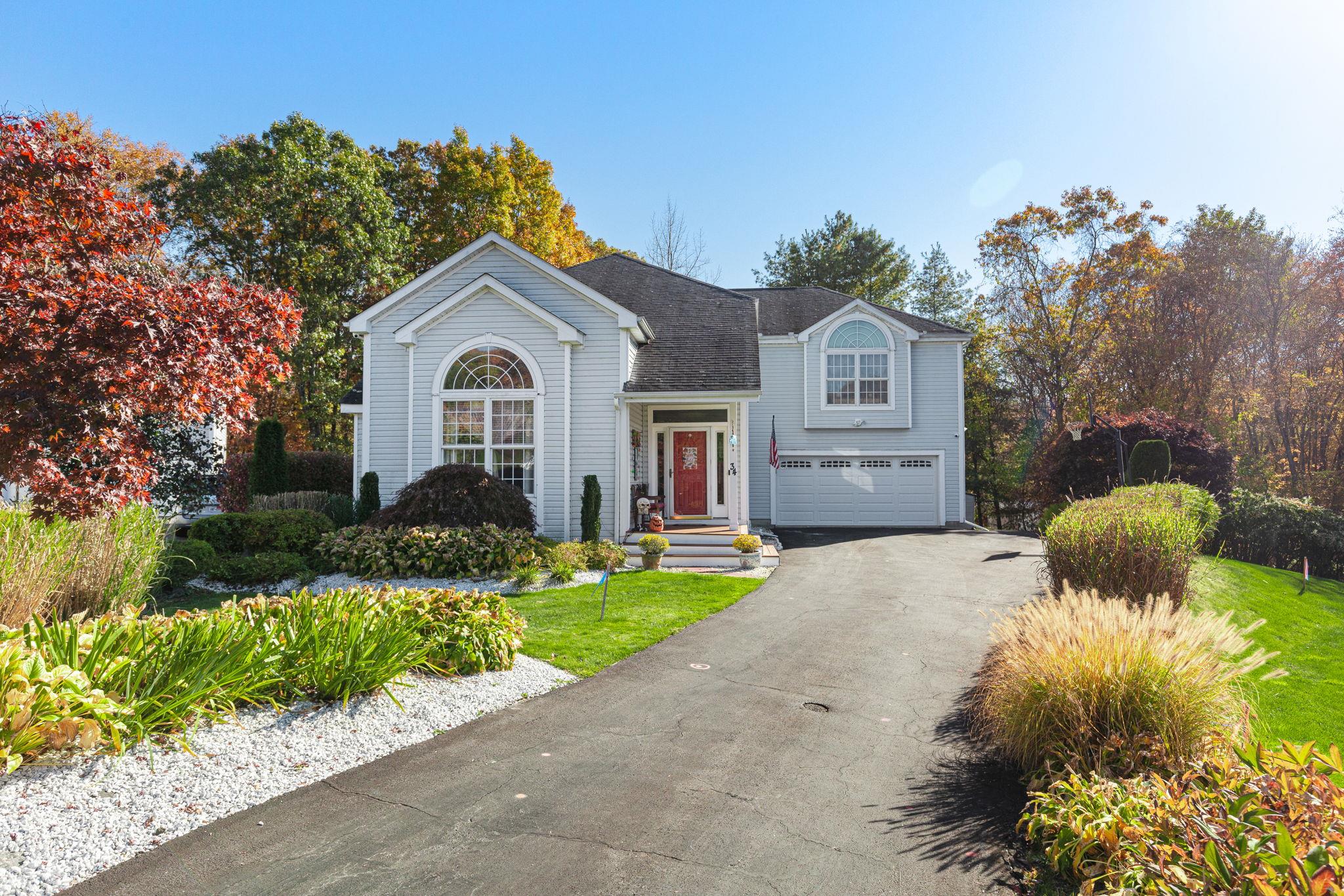 34 Coventry Circle, Mahopac, New York image 1