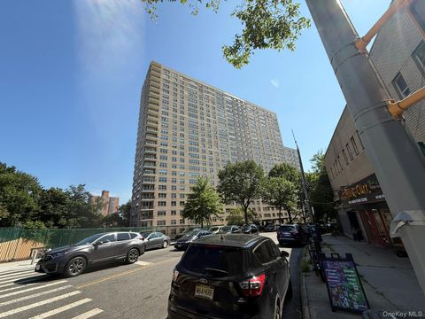 Homes For Sale - 555 Kappock Street #11P<br/> Bronx, NY 10463