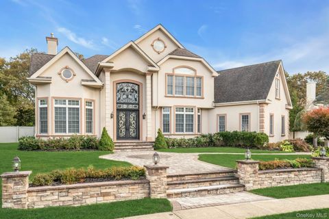 108 Fig Drive Dix Hills NY 11746