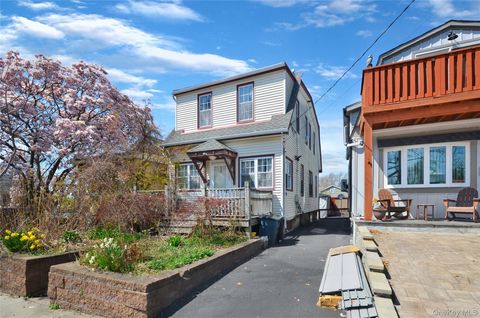 Homes For Sale - 103 Rochelle Street<br/> Bronx, NY 10464