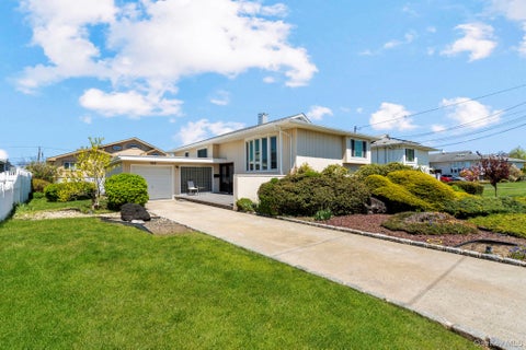 Homes For Sale - 148 Harris Drive<br/> Oceanside, NY 11572