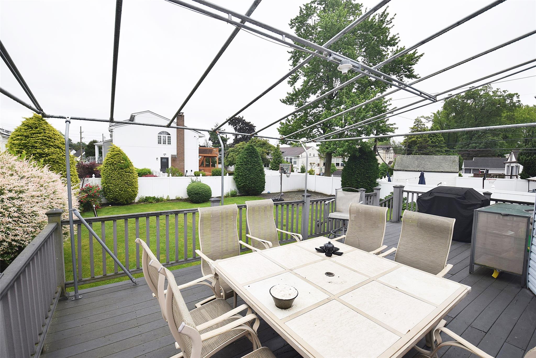 67 Hungry Harbor Road, Valley Stream, New York image 8