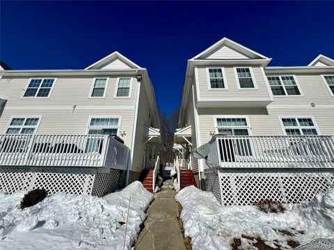 18 Jordan Lane Middletown NY 10940