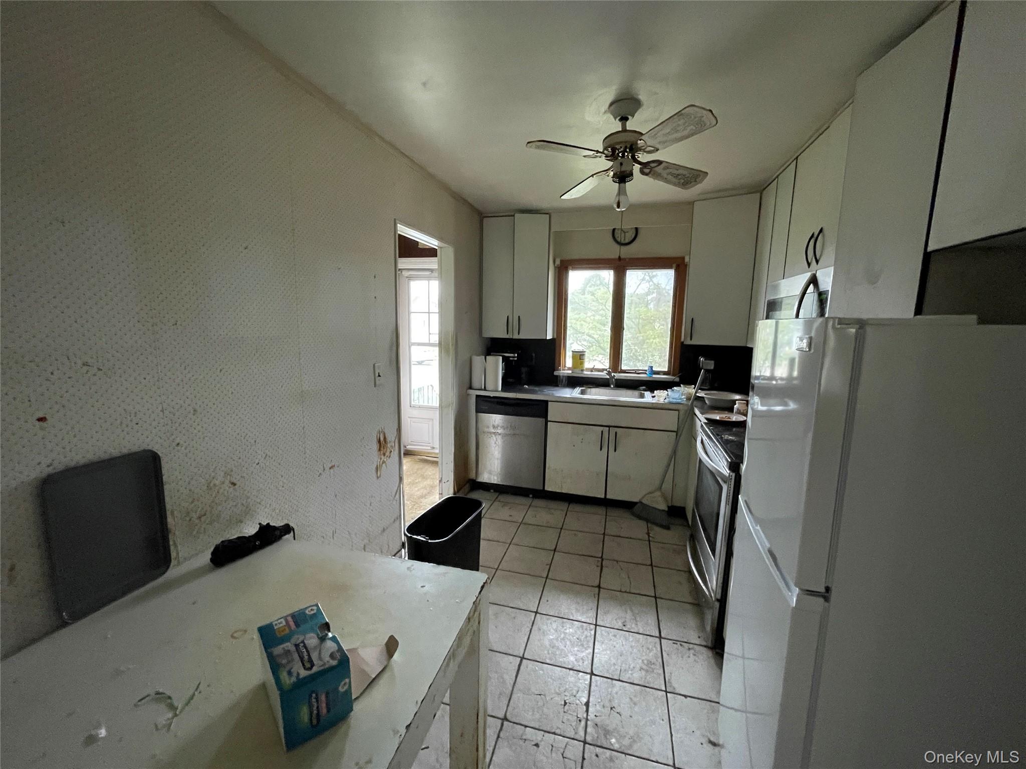 2043 Paddock Road