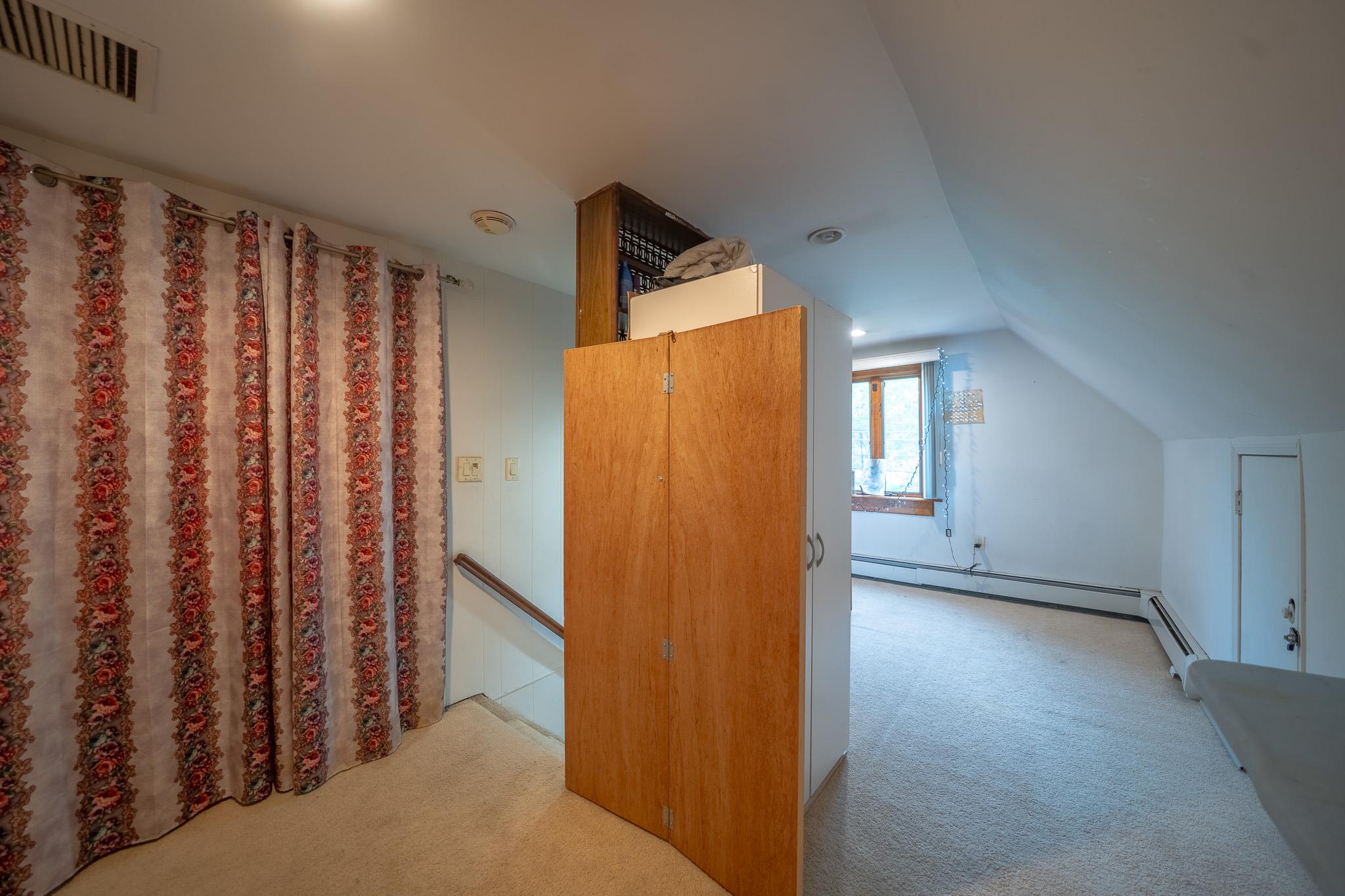 8140 268th Street, Glen Oaks, New York image 17