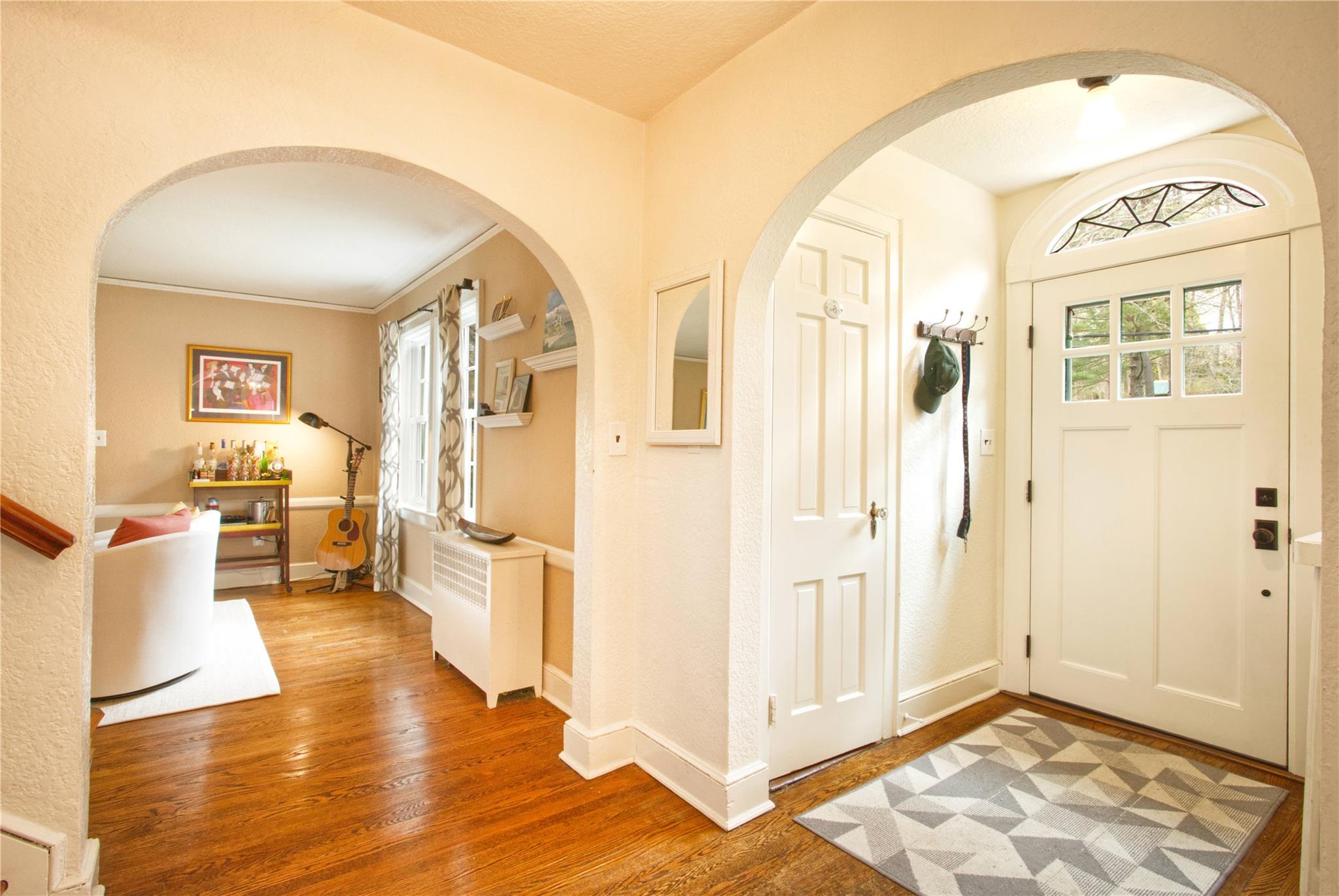 18 Hungerford Road, Briarcliff Manor, New York image 3