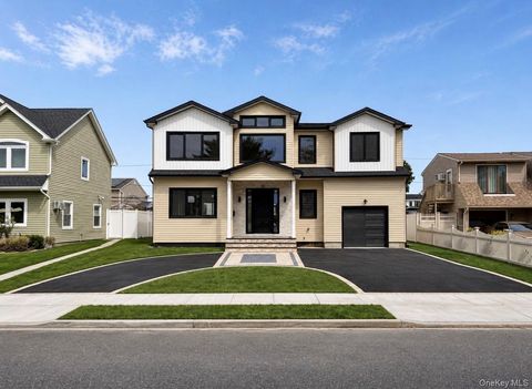 53 Blackbird Lane Levittown NY 11756