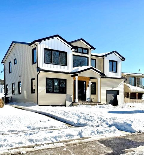 53 Blackbird Lane Levittown NY 11756