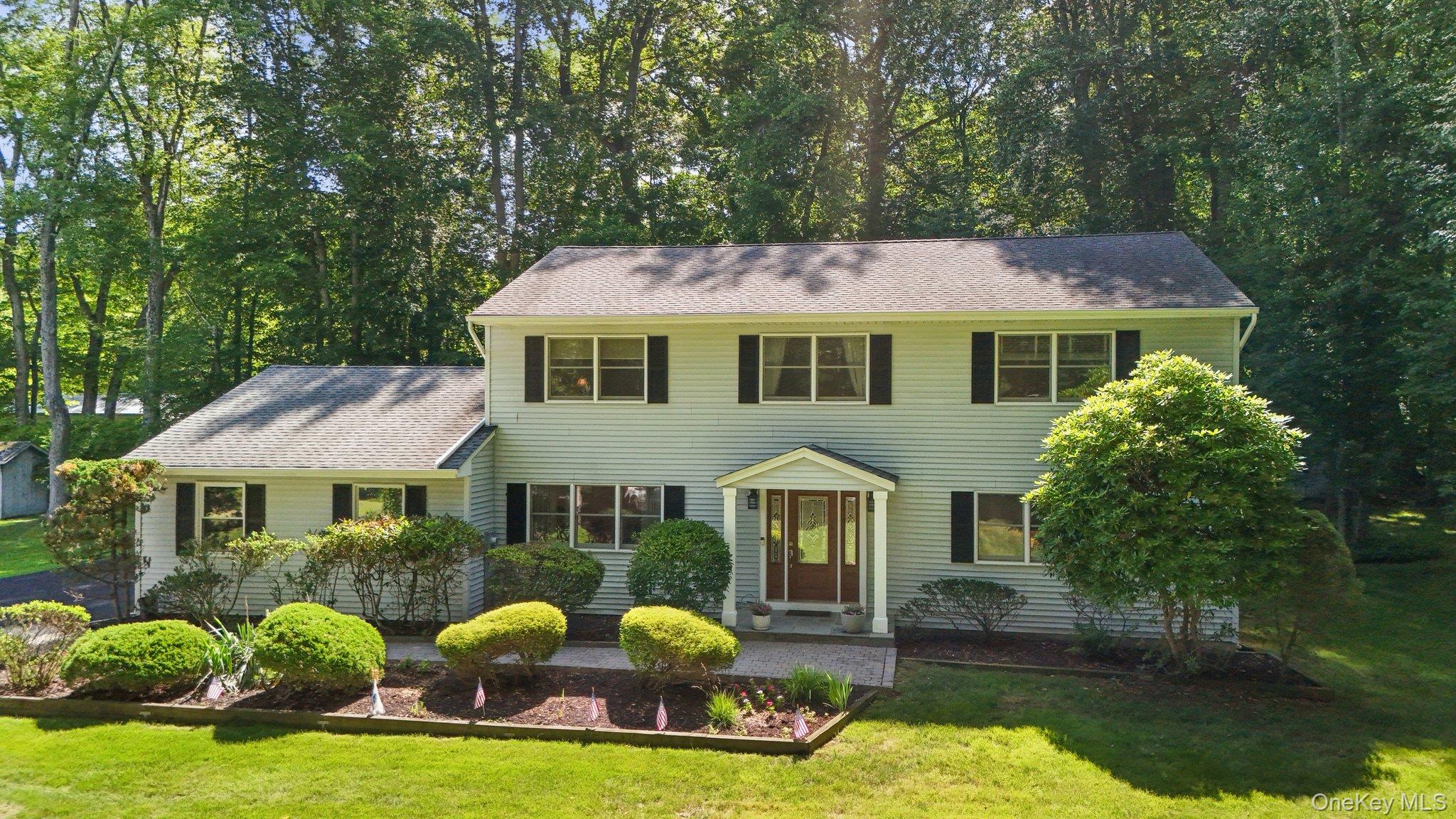 Photo 1 of 42 — 425 White Oak Road, Palisades, NY 10964