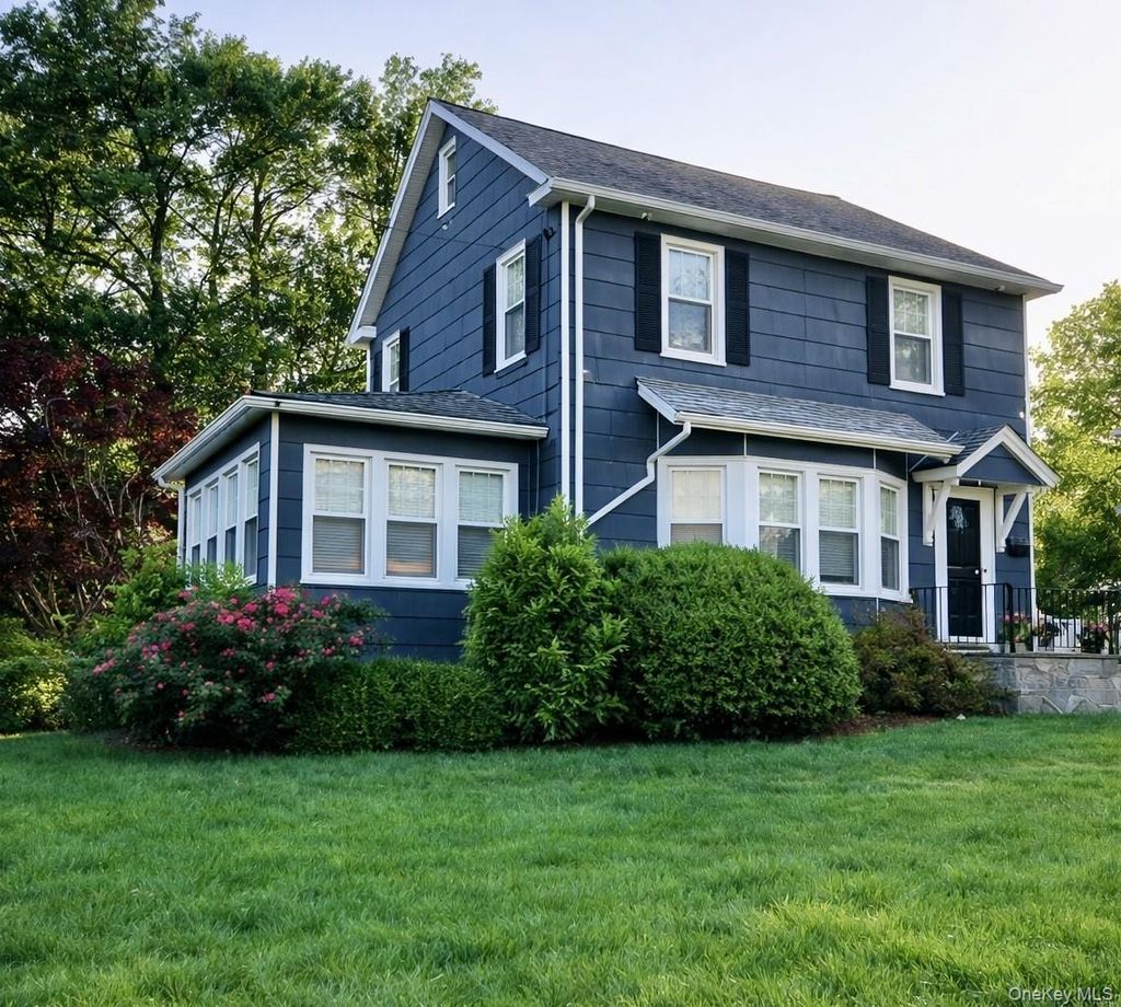 Photo of 16 Robin Street, Ossining, NY 10562 (MLS # 966042)