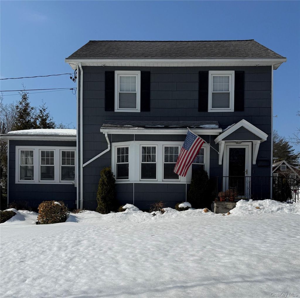 Photo of 16 Robin Street, Ossining, NY 10562 (MLS # 966042)