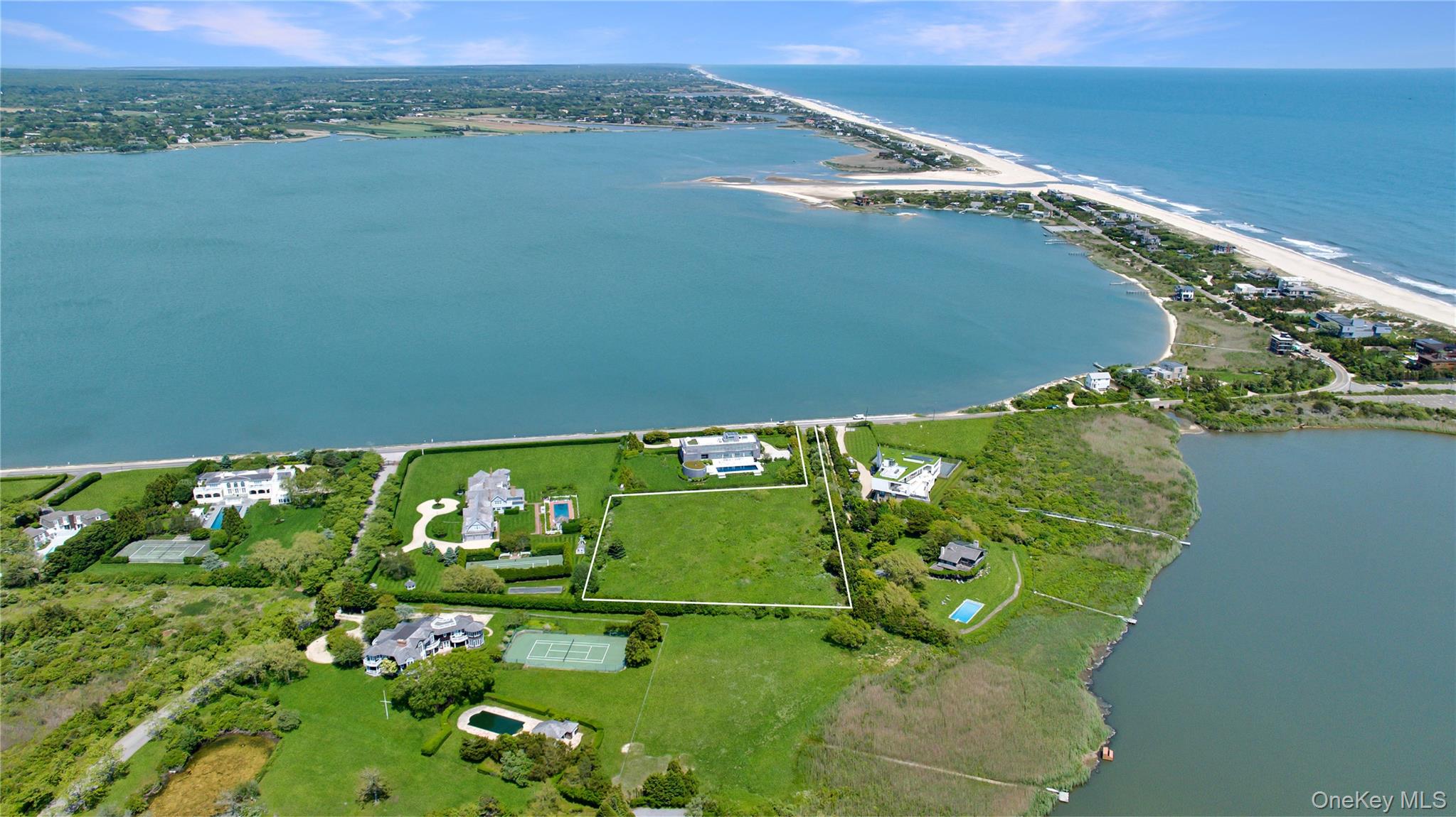 943 Flying Point Road