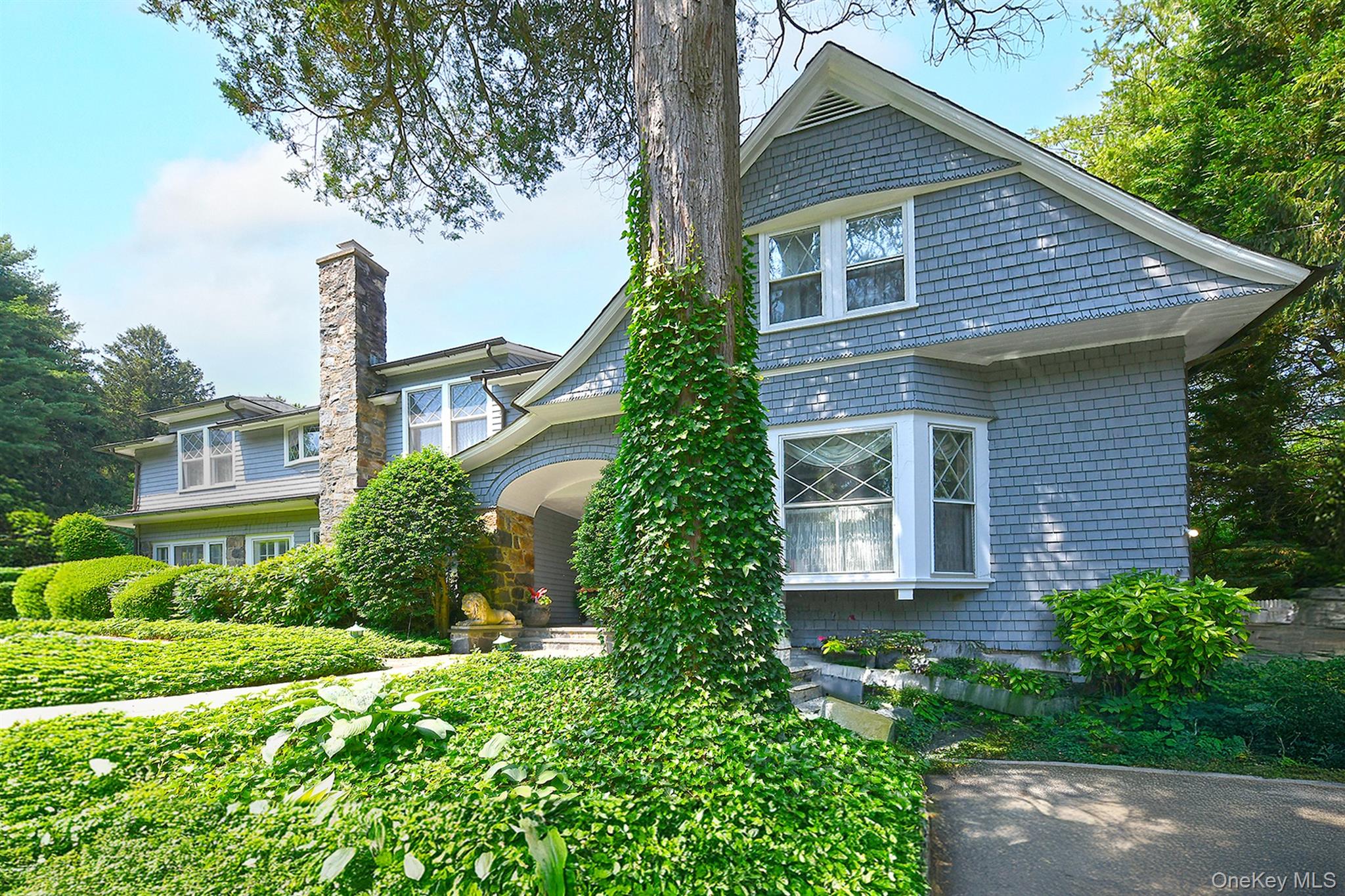 4 Horse Hollow Road