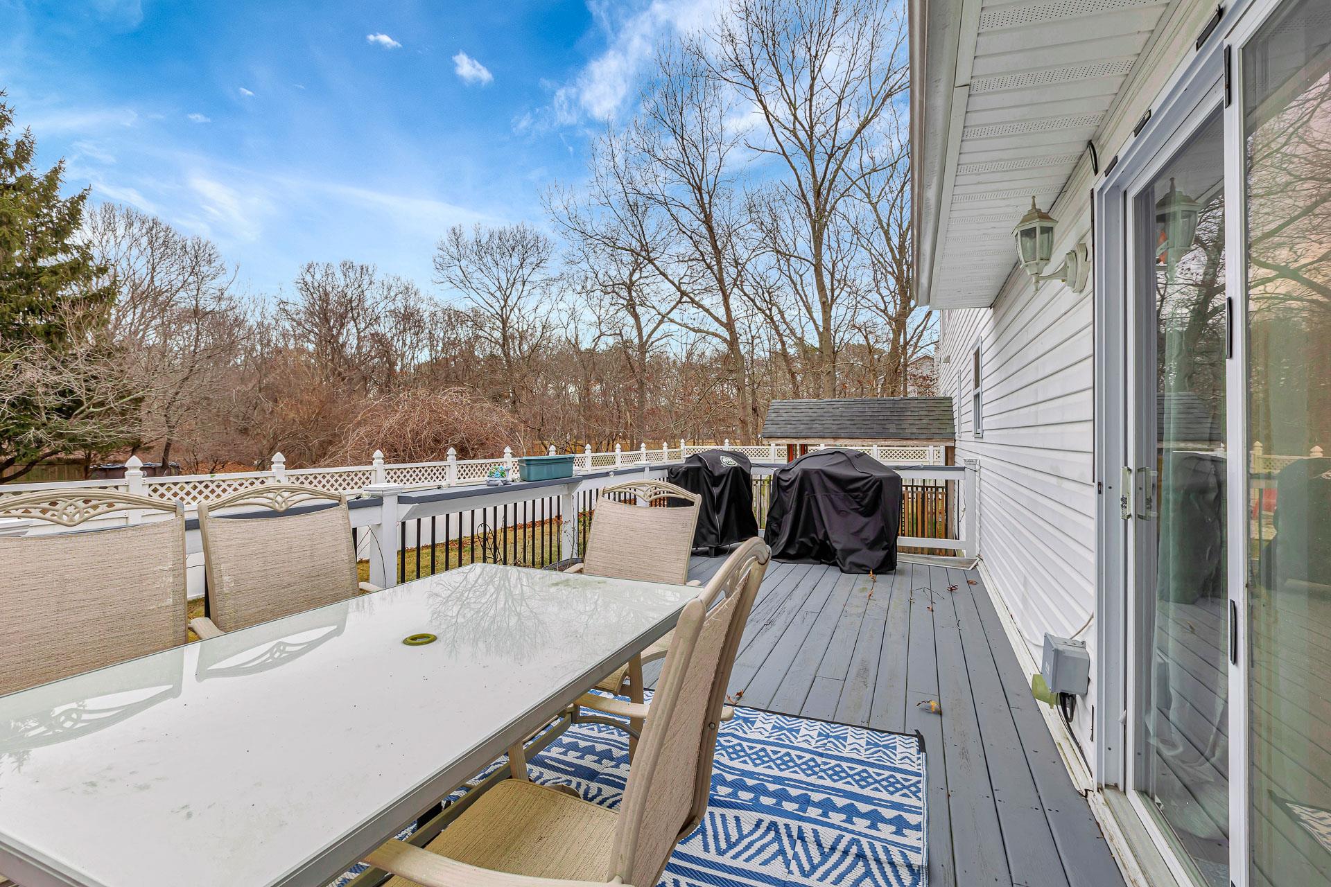 5 Adams Lane, Middle Island, New York image 8