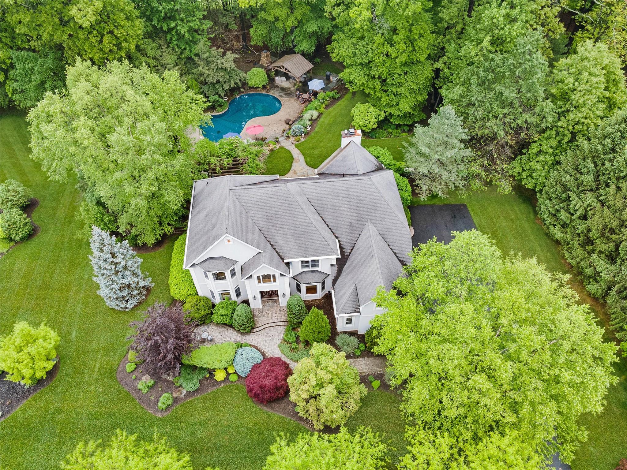 21 Golf Course Drive, Montebello, Florida image 1