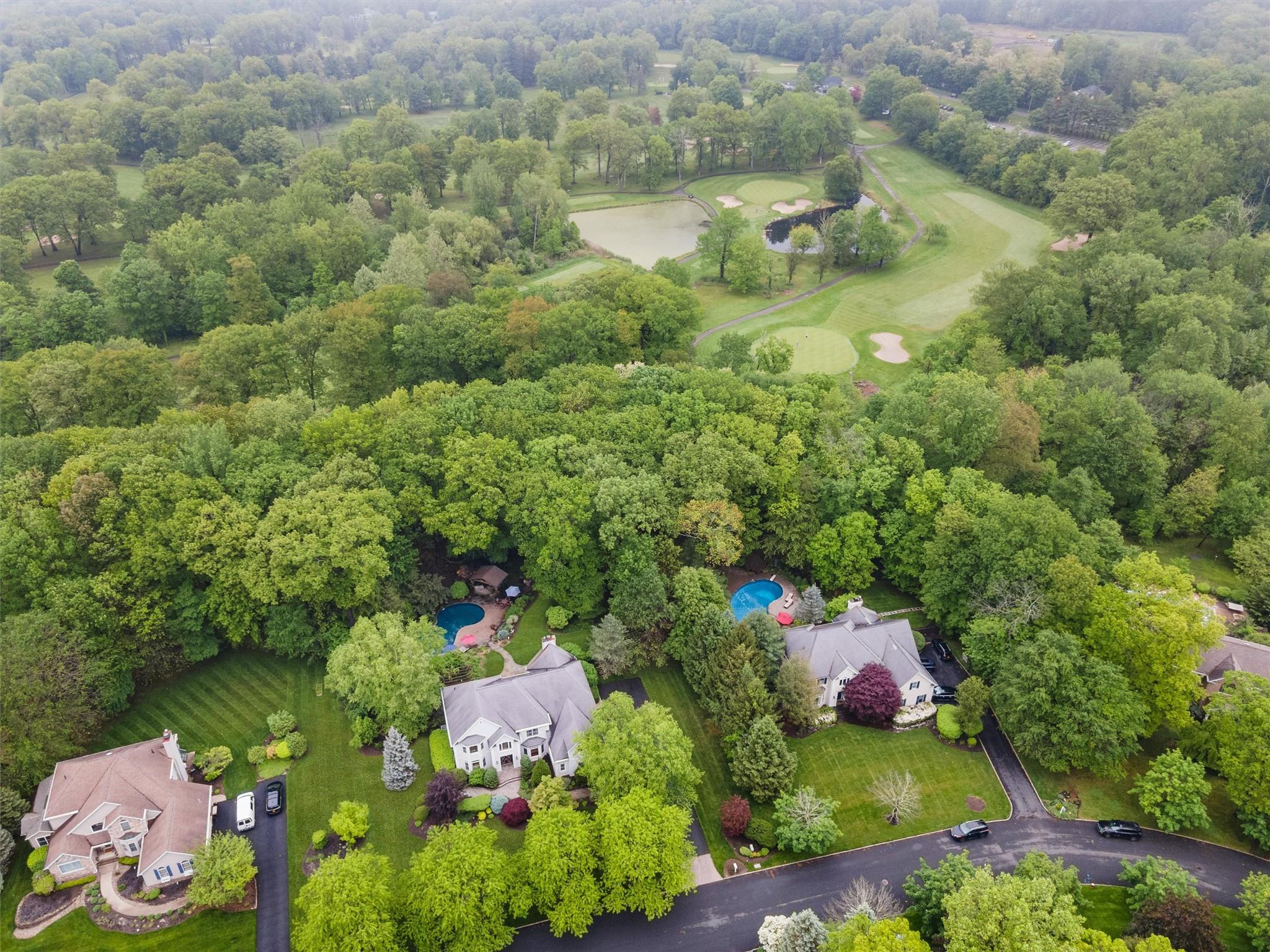 21 Golf Course Drive, Montebello, Florida image 38