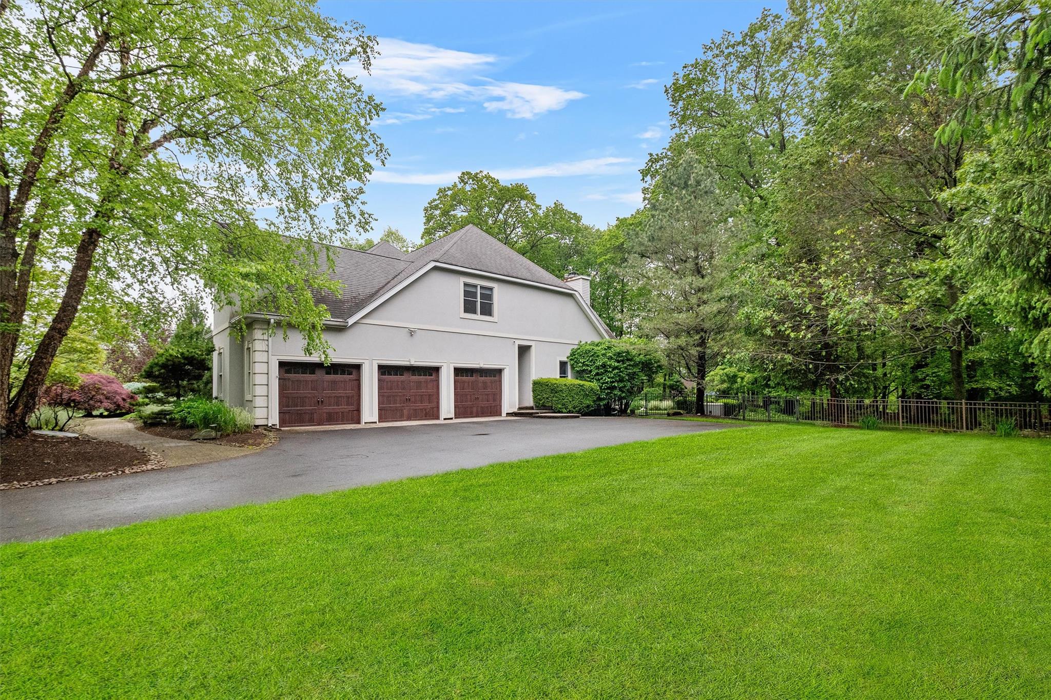 21 Golf Course Drive, Montebello, Florida image 36