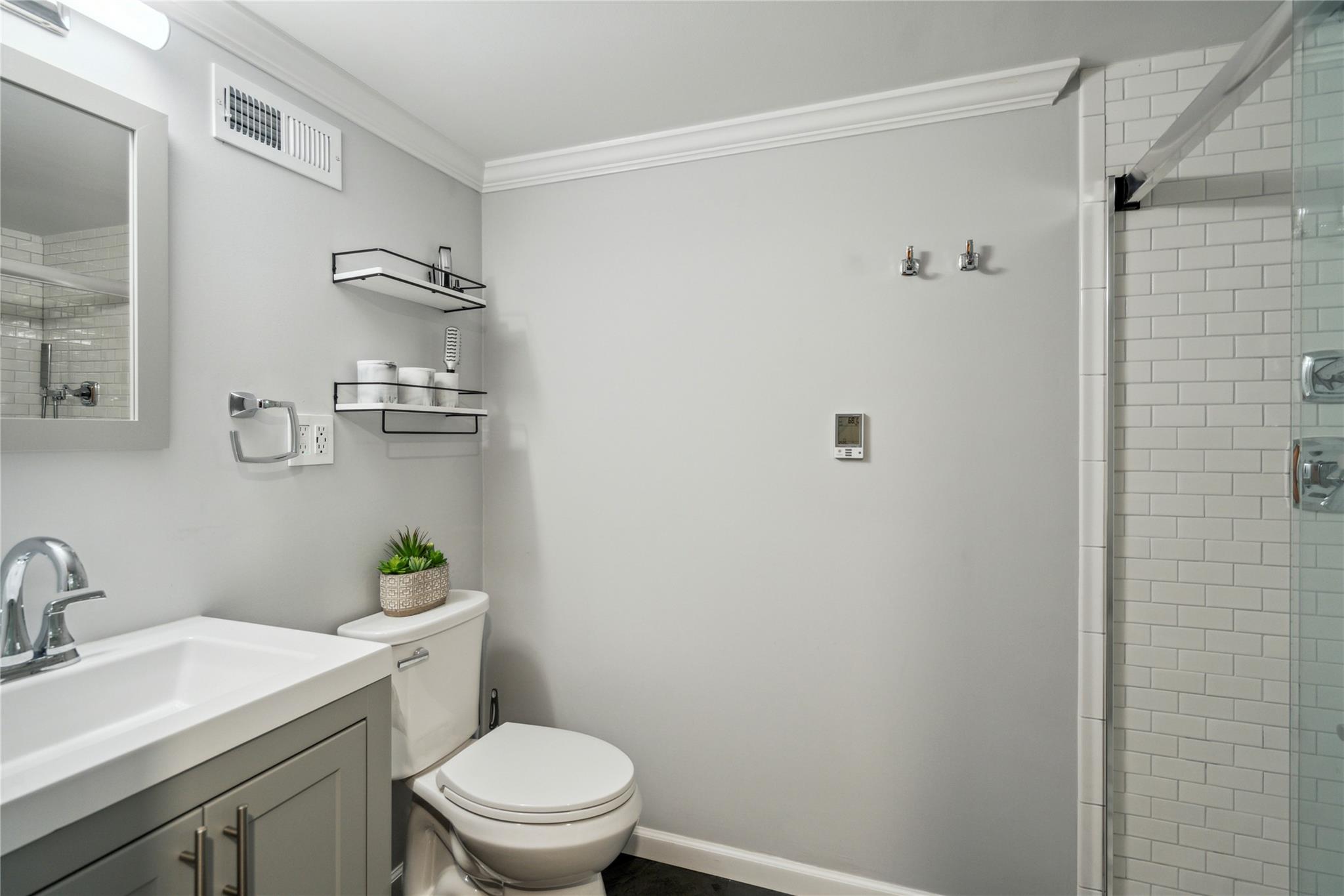 129 Wolf Hill Road, Melville, New York image 24